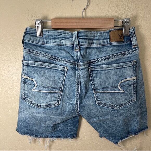 American Eagle Super Stretchy Denim Midi Shorts Sz 2 - Picture 6 of 8